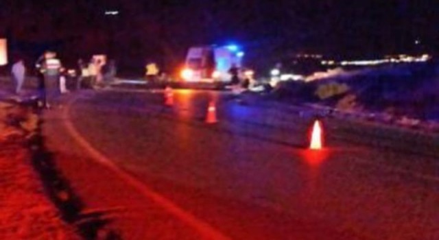 Çeşmede alkollü sürücü motosiklete çarptı: 1 ölü