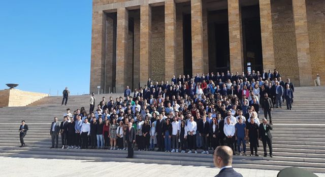 CHP, kuruluşunun 99'uncu kuruluş yıldönümünde Anıtkabirde