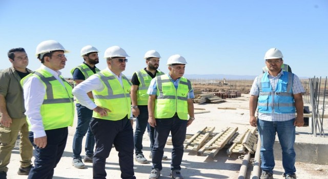 Çiftçi, lojistik merkezi projesinde incelemelerde bulundu