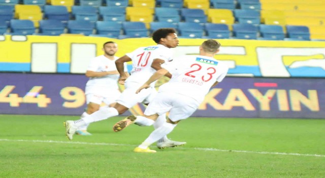 Clinton NJie, Sivassporda siftah yaptı