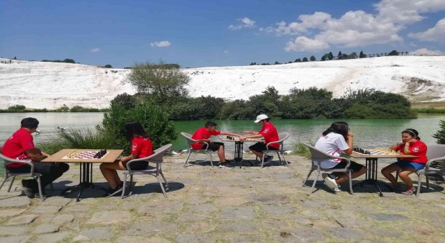Çocuklar tarihi mekanlarda zeka oyunlarıyla buluştu