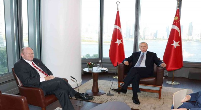Cumhurbaşkanı Erdoğan, ABDli Senatör Coonsu kabul etti