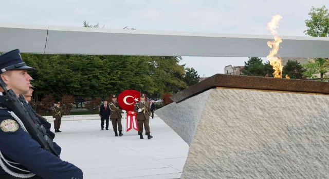 Cumhurbaşkanı Erdoğan, Hırvatistanda Vatan Anıtına çelenk koydu