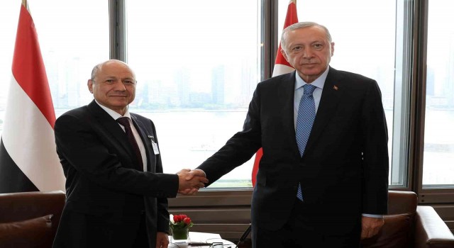 Cumhurbaşkanı Erdoğan, Yemen Cumhurbaşkanlığı Liderlik Konseyi Başkanı el-Alimi ile görüştü