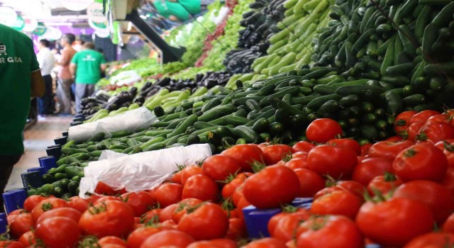 Cumhurbaşkanı Erdoğanın “temel gıda ürünlerinde indirime gidilecek” çağrısına ilk uyan market Ankarada bir zincir market oldu