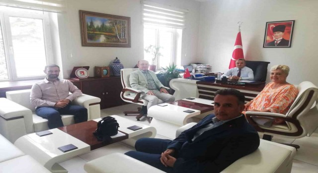 Dekan İpçioğlundan Kaymakam Öztürke ziyaret
