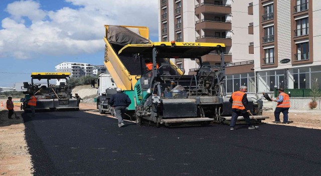 Demirtaşta imar yolları sıcak asfaltla kaplandı