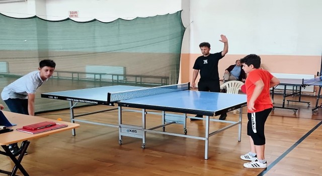 Denizli OSB 4. Geleneksel Masa Tenisi Turnuvası devam ediyor