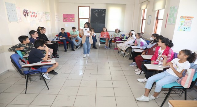 Dil Evinde İngilizceyi yaşayarak öğreniyorlar
