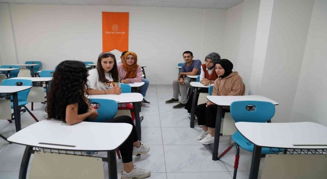 Diyarbakırda 800 öğrenci Akademi Lise ile üniversiteli oldu