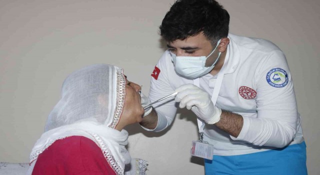 Diyarbakırda ihtiyaç sahipleri talep etti, 7 yılda 3077 hastaya evde hizmet verildi