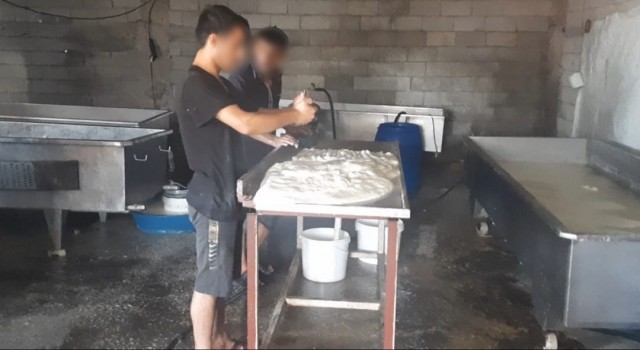 Diyarbakırda sağlıksız peynir üretimi yapılan imalathane mühürlendi