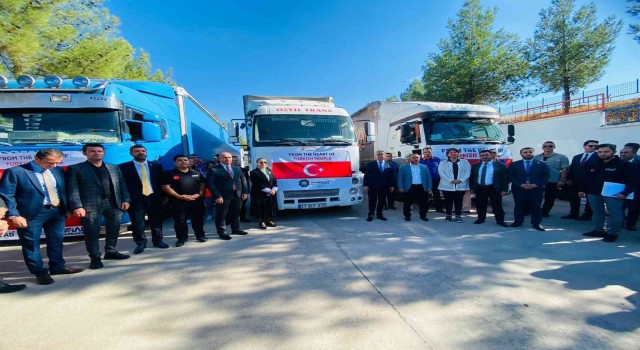 Diyarbakırdan Pakistana 12 tır gıda desteği yola çıktı