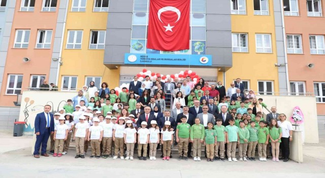 Düzcede eğitim öğretim yılının ilk ders zili çaldı