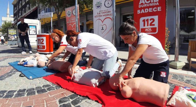 Edirnede bin kişiye sertifikalı ilk yardım eğitimi