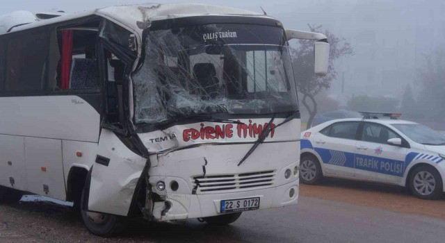 Edirnede trafik kazası: 20 yaralı