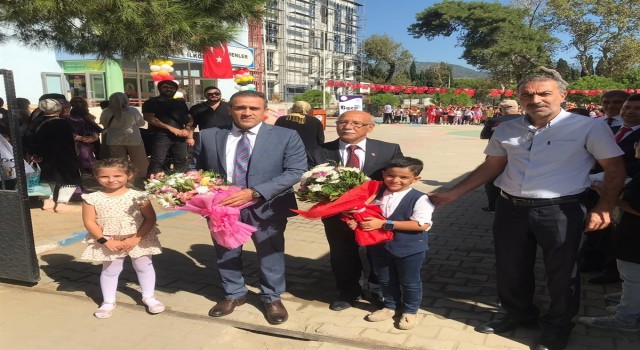 Edremitte ilköğretim haftası kutlama programı yapıldı