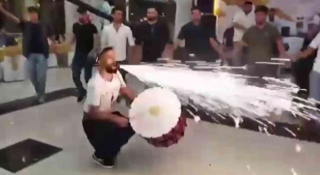 Elazığda alevli davul şov