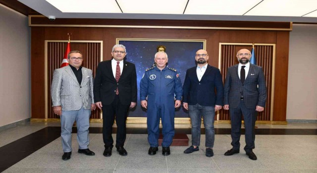 EOSB Başkanı Küpeliden Orgeneral Kadıoğluna hayırlı olsun ziyareti
