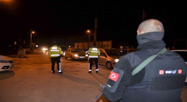 Erenler mahallesinde polis denetimi