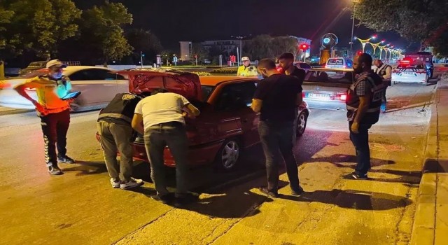 Erzincanda 20 kişiye çeşitli suçlardan 20 bin 99 lira ceza kesildi