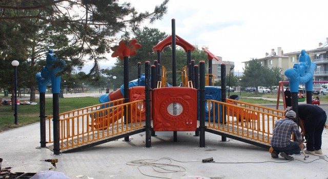 Erzincanda “Engelsiz Oyun Seti” kuruldu