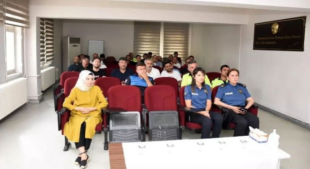 Erzincanda “Kadına Yönelik Şiddetle Mücadelede Farkındalık” eğitimi verildi