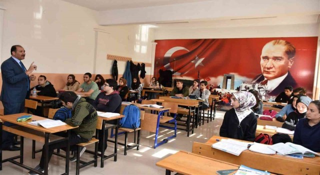 Erzincanda pazartesi günü 41 bin 50 öğrenci ders başı yapacak