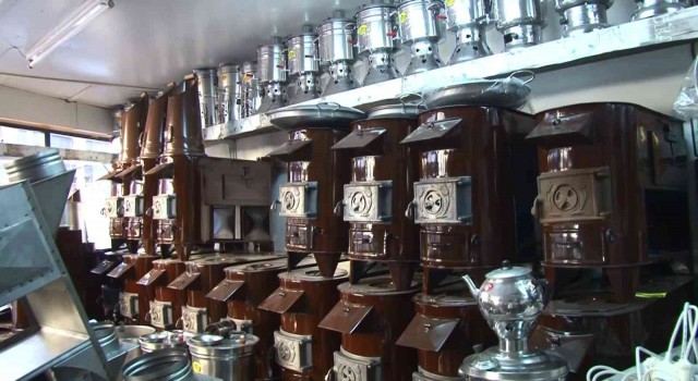 Erzurumda donduran soğuklar yaklaşırken, soba ustaları mesaiye başladı