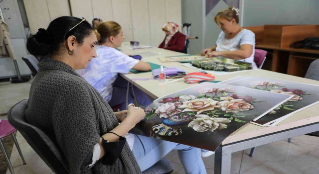 Esenlerdeki Sanat Evinde yeni eğitim dönemi başladı