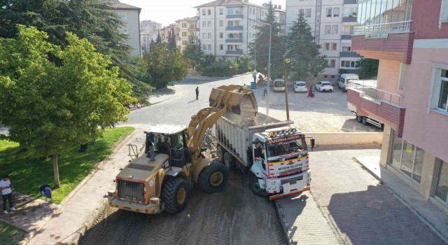Esentepe Mahallesinde sıcak asfalt serimi ve altyapı yenileme çalışması yapılacak