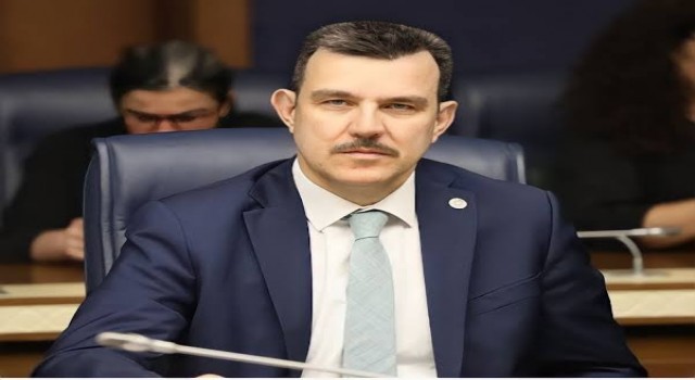 Esginden muhalefete cevap: Depreme dayanıksız hiçbir okulda eğitim vermedik, vermeyeceğiz