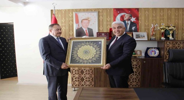 Eski Bakan Eroğlu: Hisarcıkta Kaymakamlık yapan vali olur”