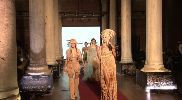 Euroasia Fashion Showda Recep Demiray ve Perihan Demirdelen rüzgarı