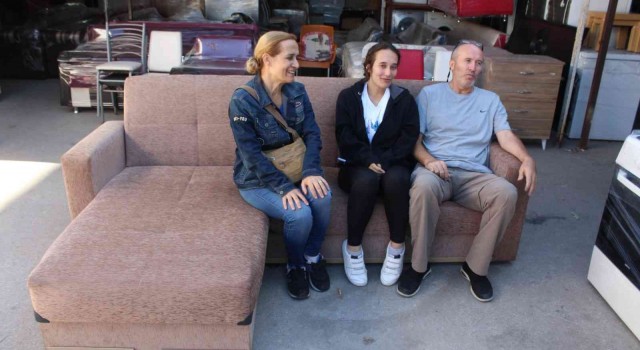 Ev kiralayan öğrencilerin ilk tercihi spotçu ve ikinci el eşyacılar oluyor