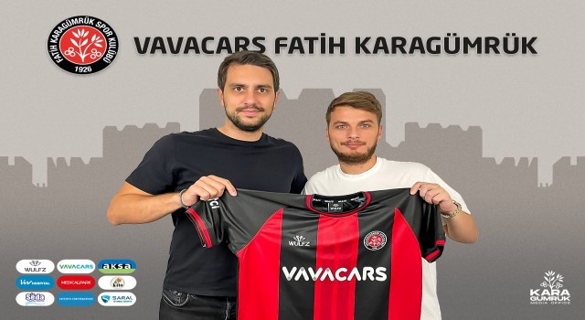 Fatih Karagümrük: 30 yaşındaki orta saha oyuncusu Adem Ljajic ile önümüzdeki transfer döneminden itibaren geçerli olmak üzere 1.5 yıllık anlaşmaya varılmıştır.