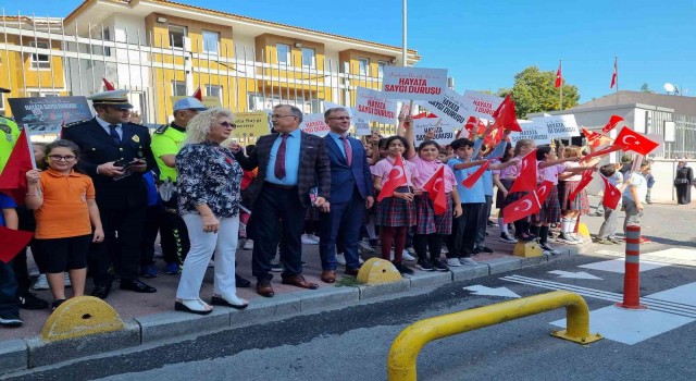 Fatihte yaya geçidine dikkat çekildi