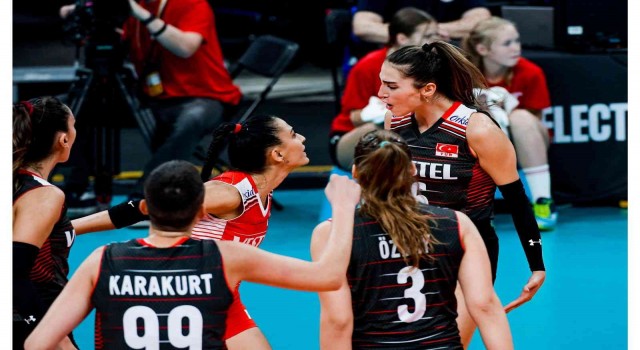 Filenin Sultanları, Güney Koreyi 3-0 mağlup etti