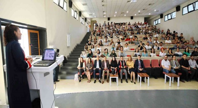 GAÜNde oryantasyon programı başladı,