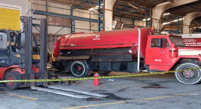 Gaziantepte fabrikada patlama: 2 ölü