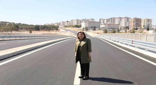 Gaziantepte yeni yapılan yol kavşaktaki trafik yükünü hafifletecek