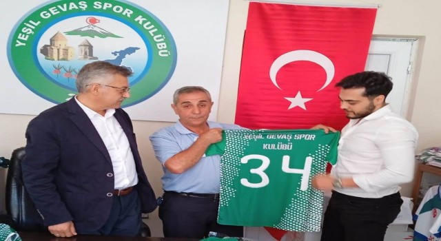 Genç ASRİAD ve Beykoz Kimyadan Yeşil Gevaşspora malzeme desteği
