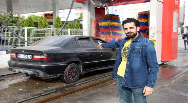 Gökten adeta çamur yağdı
