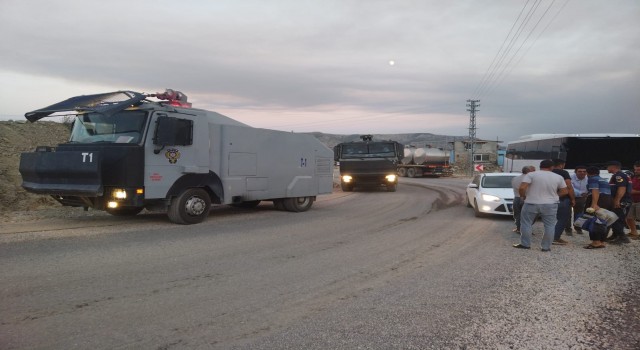 Gülnardaki orman yangın Silifkeye sıçradı, Vatandaşları tedbir amaçlı tahliye edildi