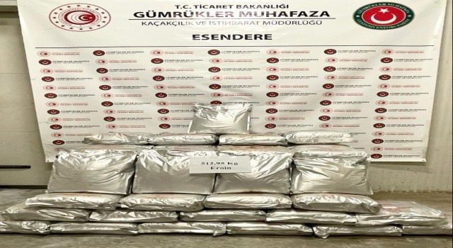 Gümrük Muhafaza ekiplerince Hakkarideki Esendere Gümrük Kapısından ülkeye giriş yapmaya çalışan bir araçta 513 kilogram eroin ele geçirildi.