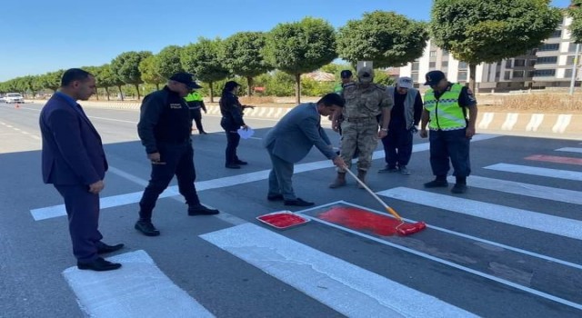 Güroymakta ‘Yayalara öncelik, hayata saygı duruşu etkinliği düzenlendi