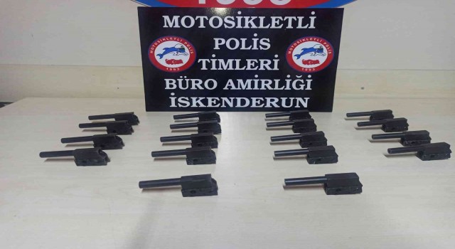 Hatayda 18 adet kurusıkı tabanca namlusu ele geçirildi