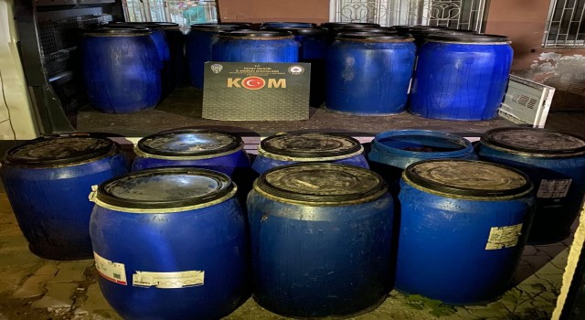 Hatayda 3 ton sahte içki ele geçirildi