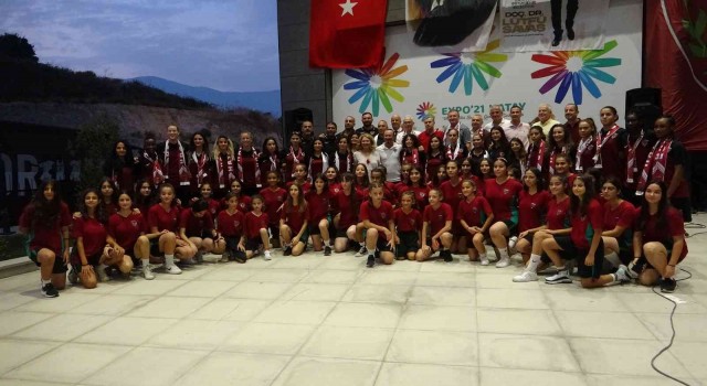 Hatayspor Kadın Futbol Takımının tanıtım lansmanı düzenlendi
