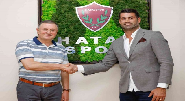 Hatayspor, Teknik Direktör Volkan Demirel ile 1+1 yıllık sözleşme imzalandığını duyurdu.